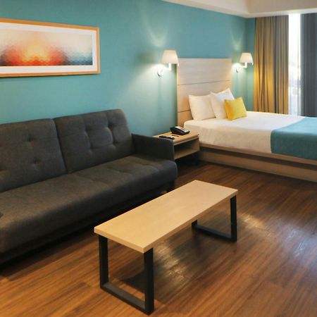 City Express Suites By Marriott Tijuana Rio Exterior photo